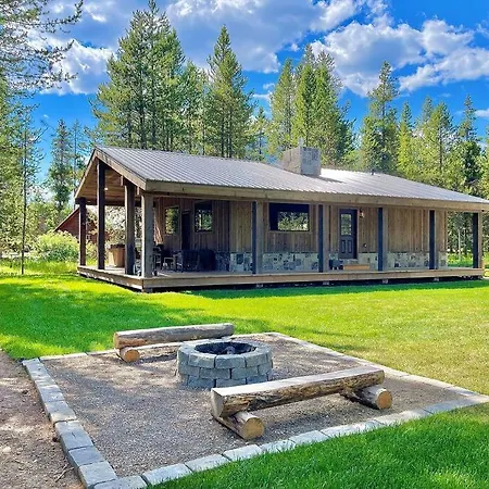 Brand New Home 25 Minutes To Ynp With Hot Tub